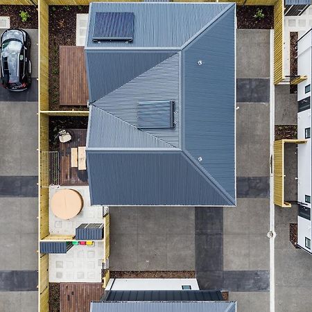 Ferienwohnung Cozy Retreat With Hot Tub Christchurch Exterior foto