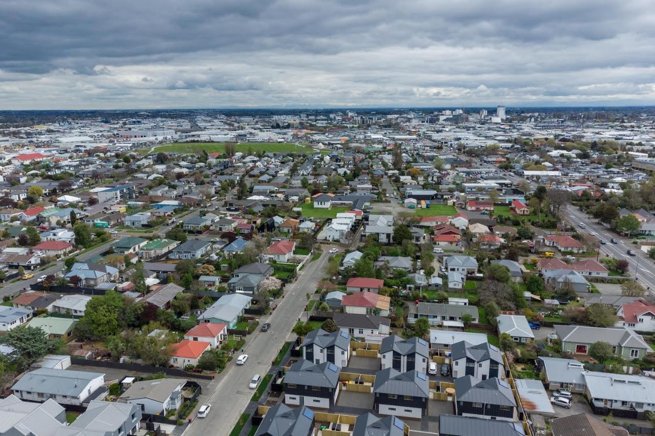 Ferienwohnung Cozy Retreat With Hot Tub Christchurch Exterior foto