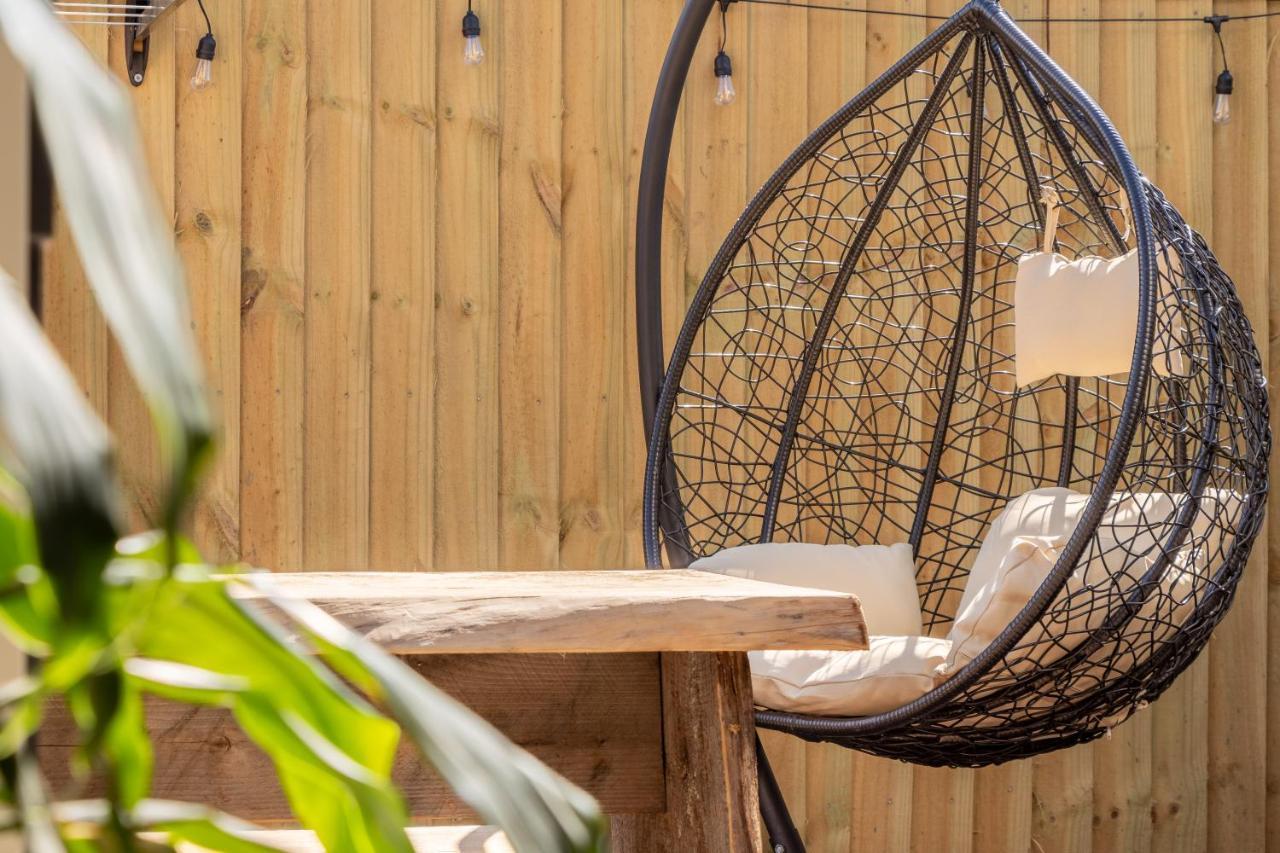 Ferienwohnung Cozy Retreat With Hot Tub Christchurch Exterior foto